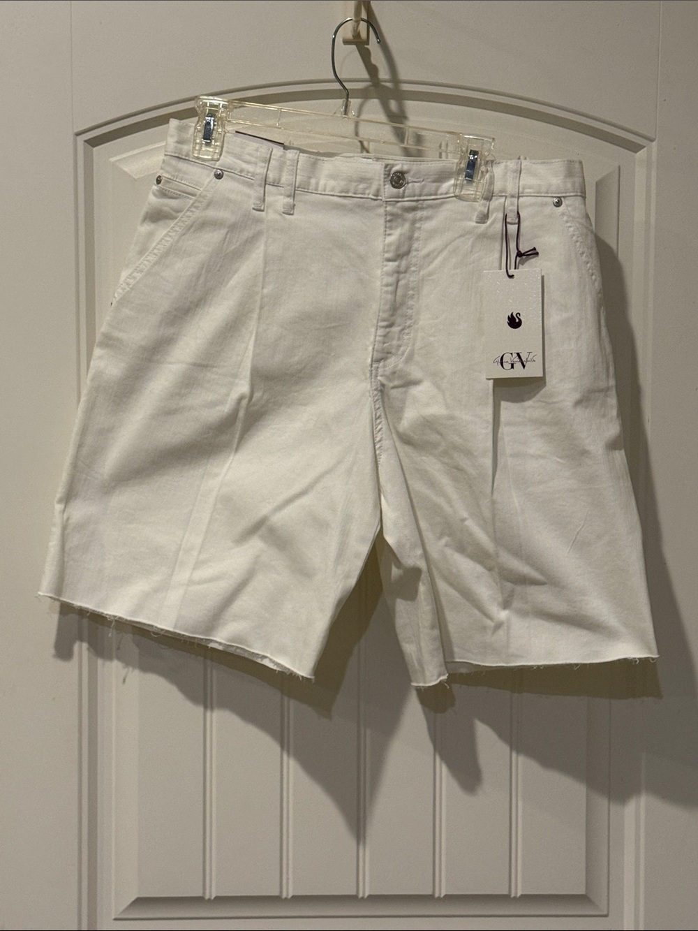 Gloria Vanderbilt White Women's Bermuda Shorts
